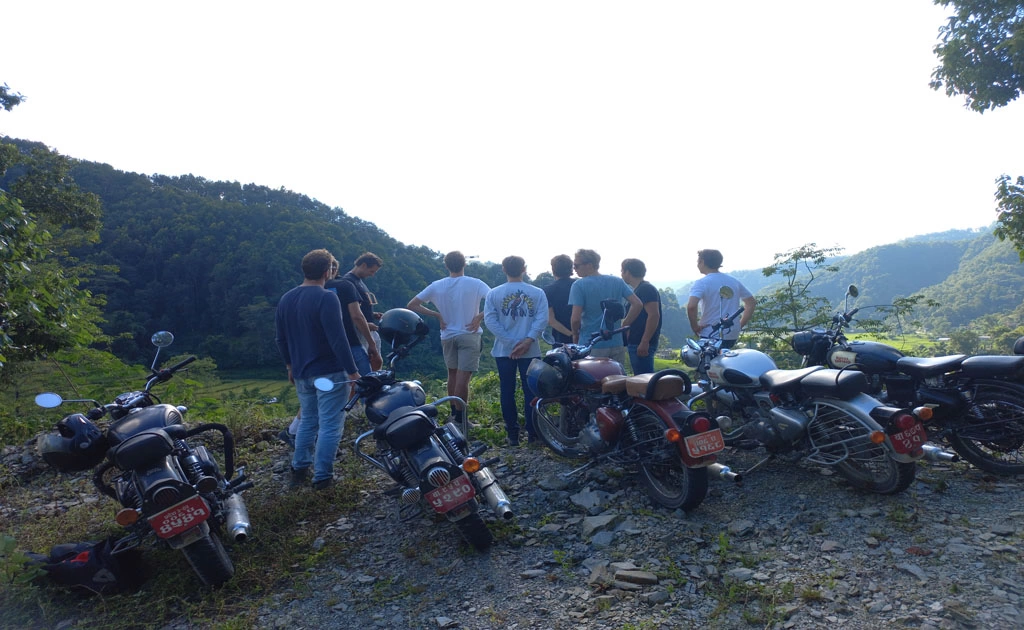 7 Days Kathmandu, Pokhara Chitwan Motorbike Tour in Nepal
