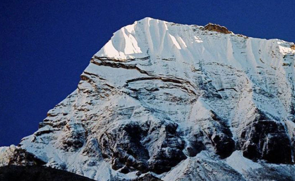 Tharpu Chuli Peak Climbing