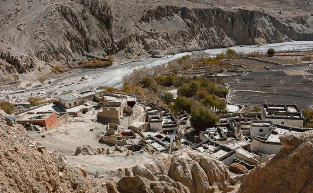 Upper Mustang Jeep Driving Tour: 12 Days Mustang Tour By 4WD